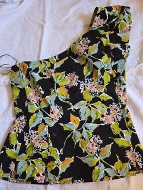 PAIGE Black Floral One-Shoulder Blouse with Green & Pink Leaves